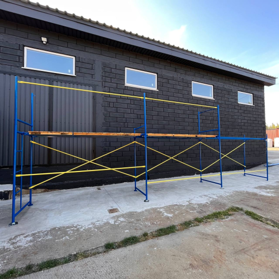 Що входить до будівельного риштування?