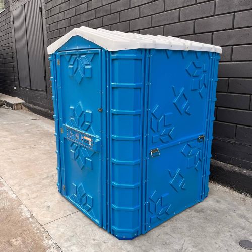 Біотуалет пластиковий для інвалідів Техпром 1.5 х 1.5 х 2.05 м