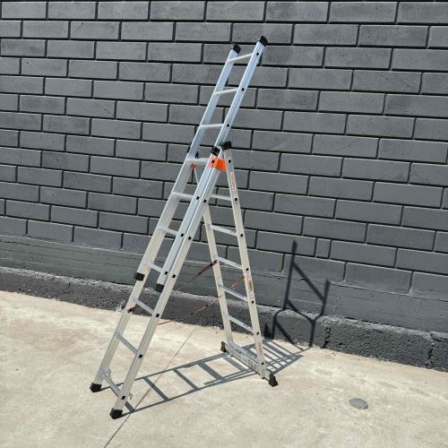 Драбина трисекційна 4 м алюмінієва Техпром 3 х 7 ступенів