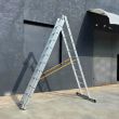 Драбина алюмінієва професійна 8 м трисекційна 3 х 12 сходинок
