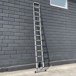Драбина телескопічна 4.4 м приставна на 15 сходинок 