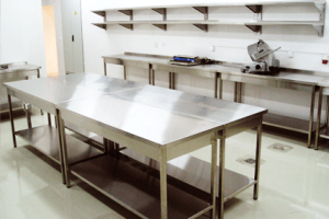 Стіл виробничий острівний (з полицею) 500 х 700 (мм)