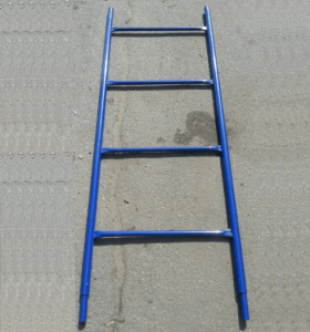Стійка зі сходами 2.0 м для будівельних риштувань