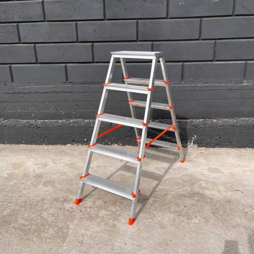 Драбина алюмінієва двостороння 5+5 сходинок