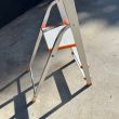 Драбина стрем'янка алюмінієва на 3 сходинки